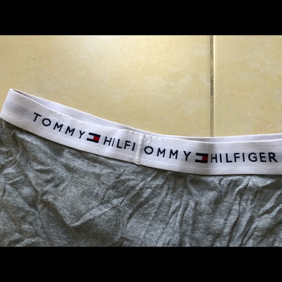 Men’s Tommy Hilfiger boxer - Picture 2 of 3